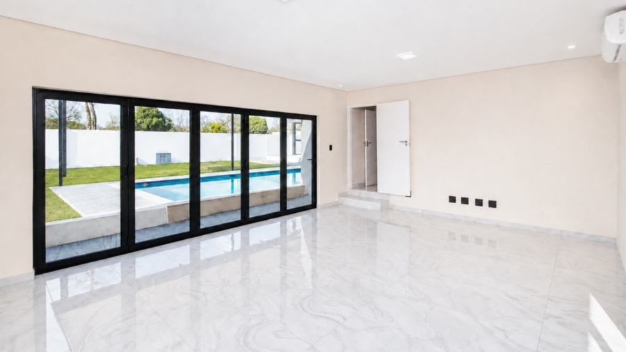 5 Bedroom Property for Sale in Meerhof North West
